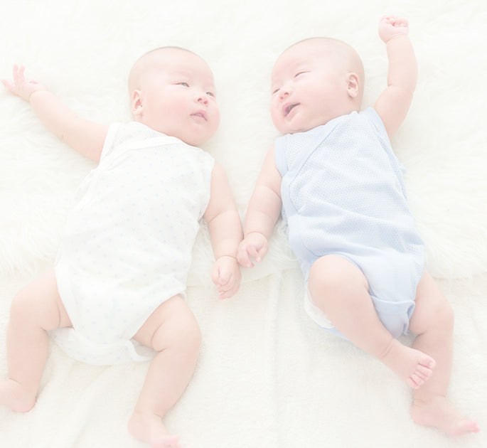 Breastfeeding Twins Must-Haves - Twin Mom Guide